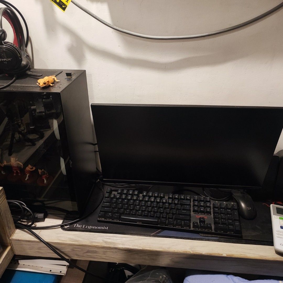 PC Set (Category: Desktops) located in Manila. Submitted by potpotyu (Listing ID 1330540770, Image 1). Description: AMD Athlon 3000g MSI A320M PRO VH Team Elite Plus 16gb ram 3200MHZ Gigabyte M.2 SSD 256gb United Power 500 watts 80+ Inplay Ice Tower V2 3pcs Jonsbo CR1200 CPU Cooler Fan DarkFlash DLM22 Black 24 Iodata Monitor Frameless, Slim Type Built in Speaker Port: VGA & HDMI 75hz Red Dragon: Keyboard -k656 1Rudra Mouse-620 Gainer RFS: Nkadisp