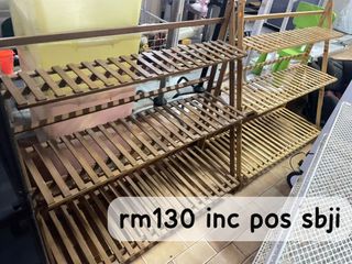 rak kayu pallet, Furniture & Home Living, Furniture, Shelves, Cabinets ...
