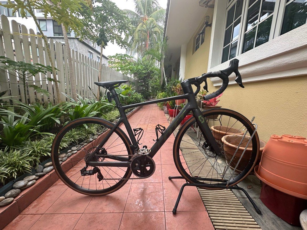 Scott Addict RC 30 Pro 54 M Sports Equipment Bicycles Parts Bicycles on Carousell