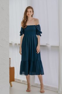 (Category: ) located in . Submitted by sharemyclothes (Listing ID 1330664029, Image 1). Description: .