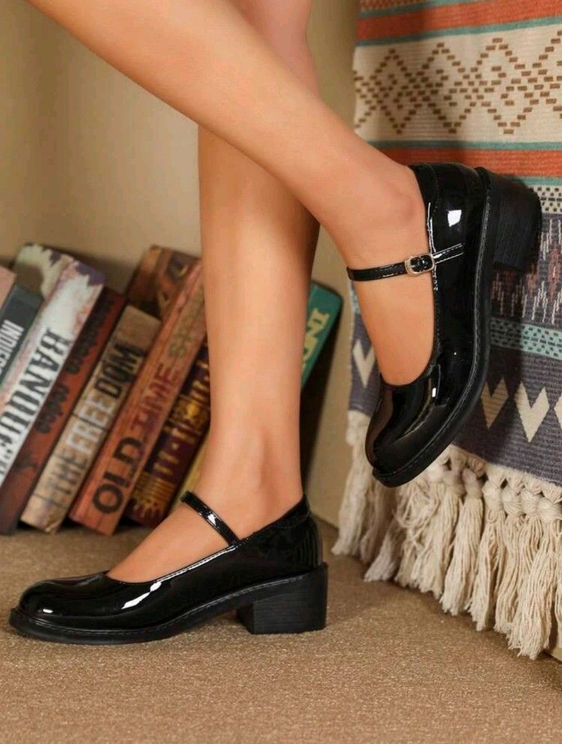 SHEIN Black Patent Leather Mary Janes, Women's Fashion, Footwear