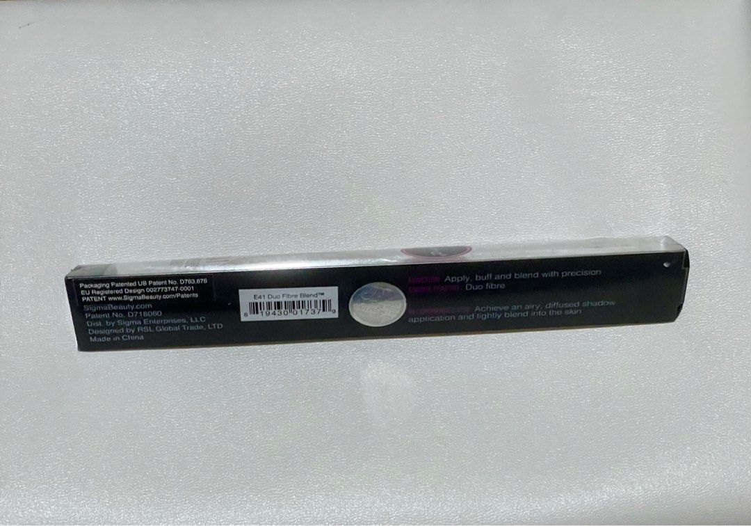 SIGMA Duo Fibre Blend brush - E41 (Category: Makeup) located in Mandaluyong City. Submitted by wysluxe (Listing ID 1330668127, Image 2). Description: SIGMA Duo Fibre Blend brush - E41 -Apply, buff and blend with precision. -Duo Fibre -Achieve an airy, diffused shadow application and lightly blend into the skin. .