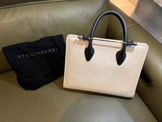 （分類：）位於 。 由 cindylamhit 提交（商品編號 1330640374，圖片 1）。簡介： 。