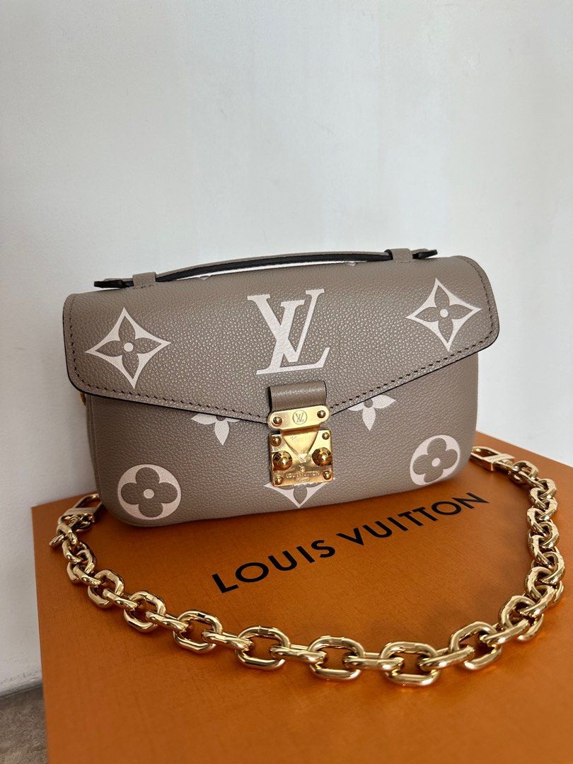 Super Brand new! LV Pochette Métis East West, Luxury, Bags