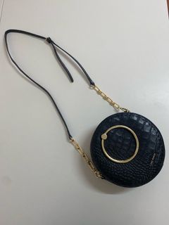 （分類：）位於 。 由 maniv.le 提交（商品編號 1330582070，圖片 1）。簡介： 。