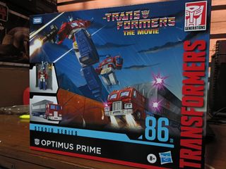 Transformers Studio Series 86-31 Optimus Prime – Classe Commandant 17,5 Cm