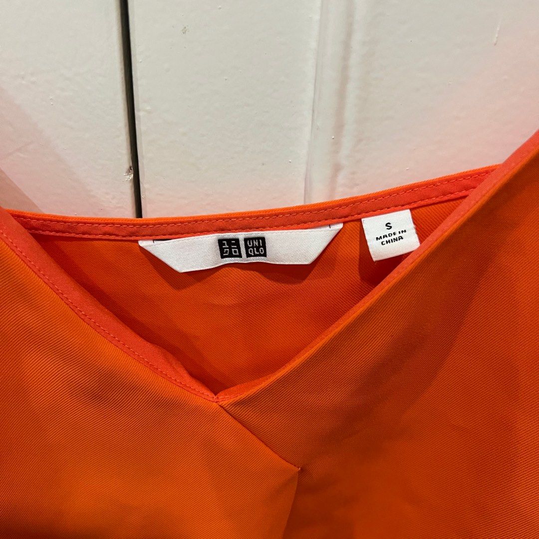 Uniqlo orange sleeveless top (Category: Sleeveless) located in Paranaque City. Submitted by maggiedc (Listing ID 1330643499, Image 2). Description: Uniqlo orange sleeveless top 🏷️ ₱200 + shipping fee ➼ 10/10 condition ➼ Brand: Uniqlo ➼ Size S on tag, fits XS-S frames ➼ Flowy fabric MOP: gcash or bank transfer MOD: grab/lalamove or ggx/lbc (sf to be shouldered by buyer) all sales are final, no return, refund, or exchange!.