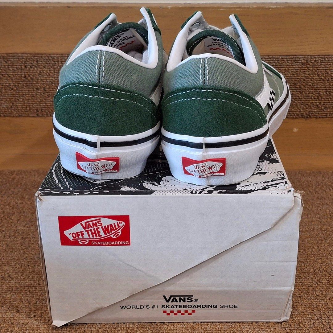 Vans Old Skool skate pro (Category: Sneakers) located in Makati City. Submitted by sweetsj (Listing ID 1330662915, Image 3). Description: Size 5 women’s. Brand new with box.