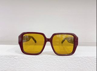 (Category: ) located in . Submitted by sunglasses.versionsale (Listing ID 1330519011, Image 1). Description: .