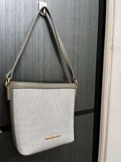 (Category: ) located in . Submitted by Fiqaa (Listing ID 1330549465, Image 1). Description: .