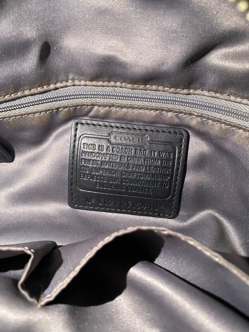 Vintage Coach Two Way Black Bag (Category: Luxury Bags & Wallets) located in Malolos. Submitted by achinnn (Listing ID 1330673470, Image 3). Description: Can Fit a laptop / ipad Many compartments We ship nationwide.