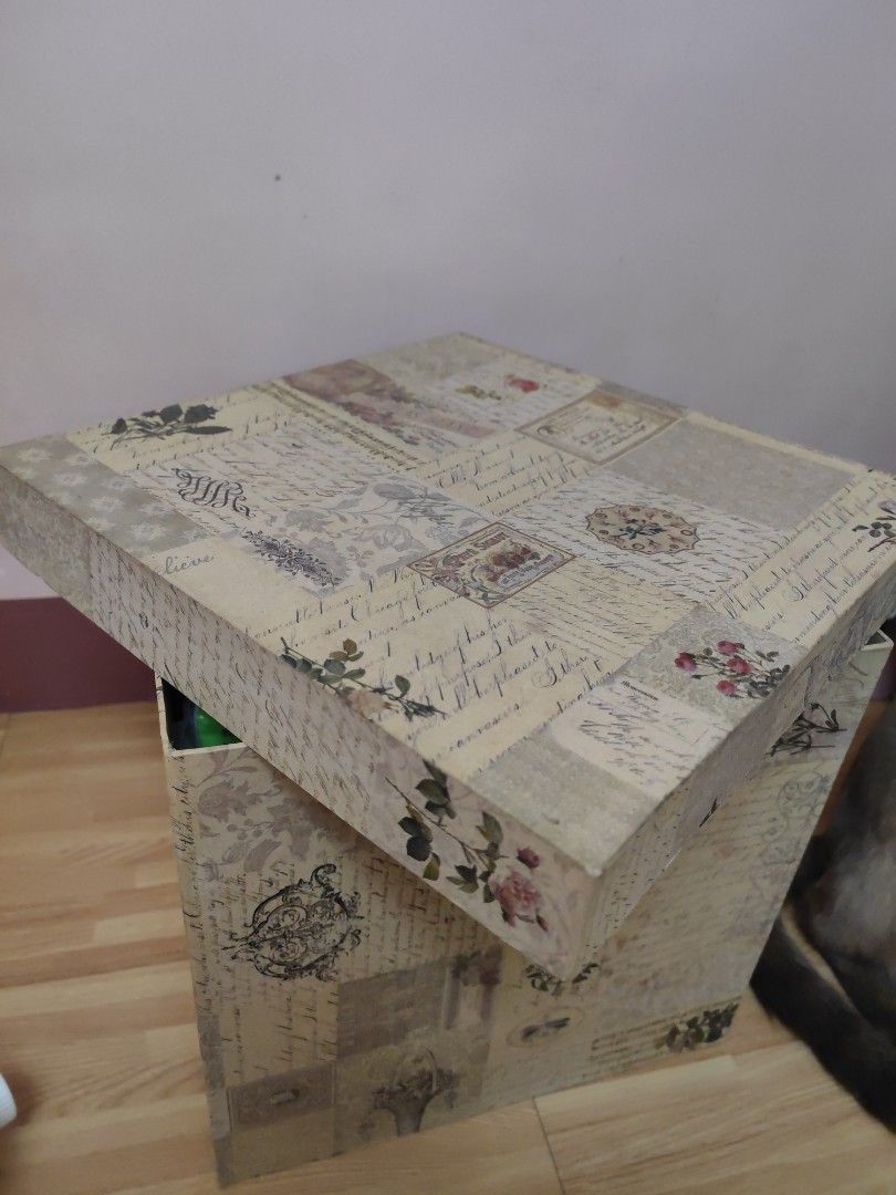 Vintage designed box (Category: Storage Boxes & Baskets) located in Taguig. Submitted by decluttering.ph2020 (Listing ID 1330629400, Image 3). Description: .