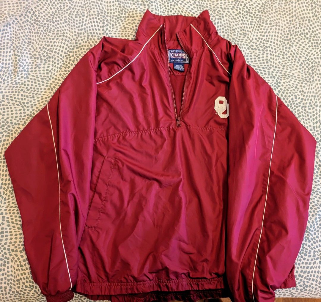 Windbreaker Champs Sports