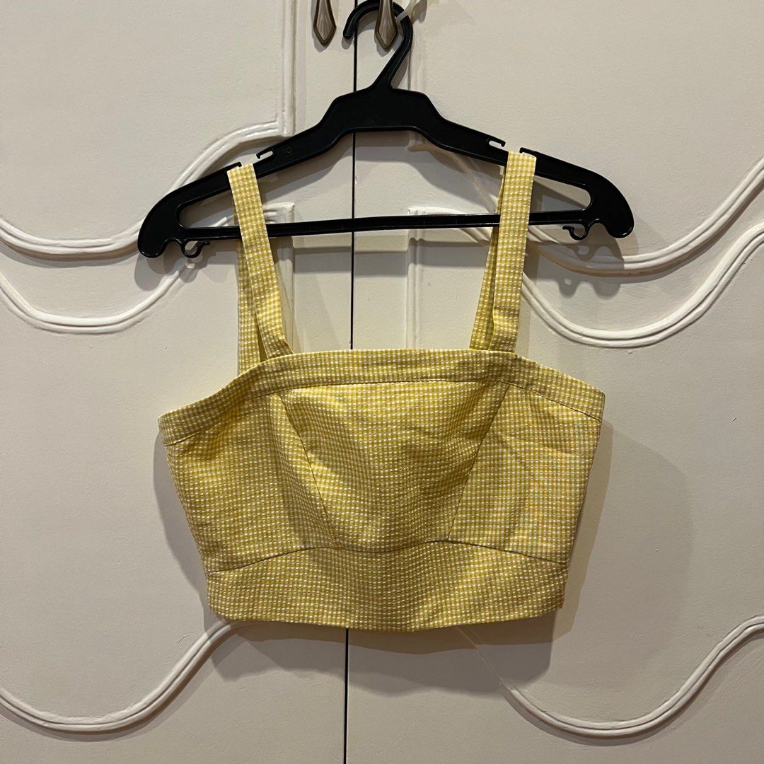 Yellow striped sleeveless crop top (Category: Sleeveless) located in Paranaque City. Submitted by maggiedc (Listing ID 1330642326, Image 1). Description: Yellow striped sleeveless crop top 🏷️ ₱200 + shipping fee ➼ 10/10 condition ➼ Brand: Something Borrowed ➼ Size S on tag, fits XS-S frames ➼ With zipper at the side MOP: gcash or bank transfer MOD: grab/lalamove or ggx/lbc (sf to be shouldered by buyer) all sales are final, no return, refund, or
