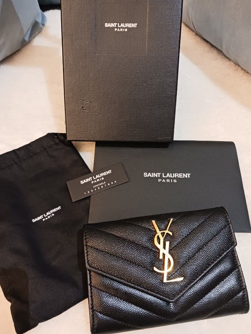 YSL caviar wallet (Category: Luxury Bags & Wallets) located in Paranaque City. Submitted by laylalozada257 (Listing ID 1330692236, Image 2). Description: Rank SA-A First to pay basis Price Negotiable Moneyback Guaranteed 💳 Accepting Payment via Bank Transfer, E-wallet and Credit Cards thru PayPal. 📬 Please feel free to message me for more details..