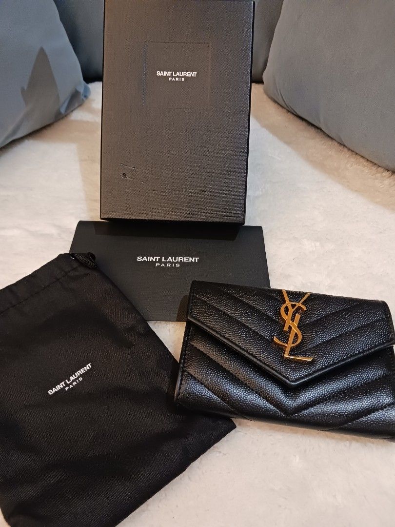YSL caviar wallet (Category: Luxury Bags & Wallets) located in Paranaque City. Submitted by laylalozada257 (Listing ID 1330692236, Image 1). Description: Rank SA-A First to pay basis Price Negotiable Moneyback Guaranteed 💳 Accepting Payment via Bank Transfer, E-wallet and Credit Cards thru PayPal. 📬 Please feel free to message me for more details..