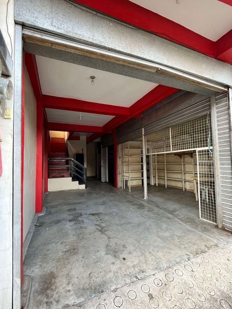 4 Storey Commercial Building (Category: Commercial) located in San Pablo. Submitted by keinthespe46833 (Listing ID 1330749085, Image 2). Description: Brgy. Poblacion 1,Tiaong, Quezon Lot area: 72 sq.m. Floor area: 194.94 sq.m. Titled property.