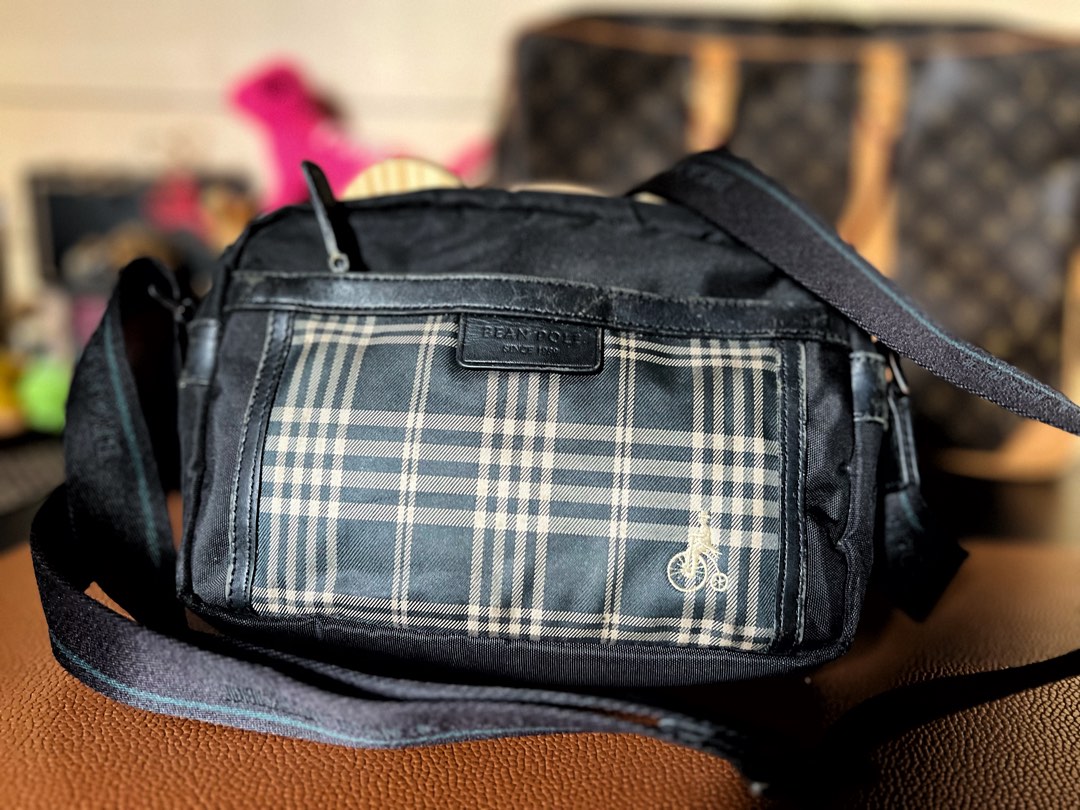 Authentic Bean Pole sling bag Men s Fashion Bags Sling Bags on Carousell
