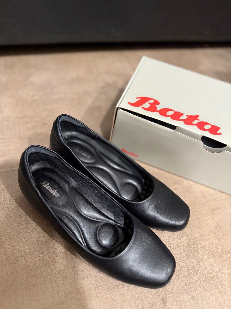 Bata Black pumps shoes