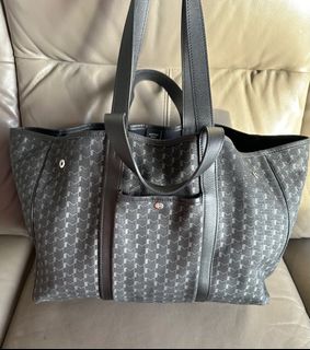 (Category: ) located in . Submitted by jlux_sg (Listing ID 1330873924, Image 1). Description: .