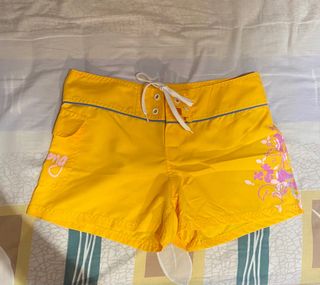 (Category: ) located in . Submitted by ur_wardrobe (Listing ID 1330846021, Image 1). Description: .