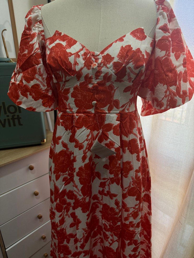BKK Dress - Sold as set (Category: Dresses) located in Pasig City. Submitted by jsbabie (Listing ID 1330875435, Image 1). Description: .