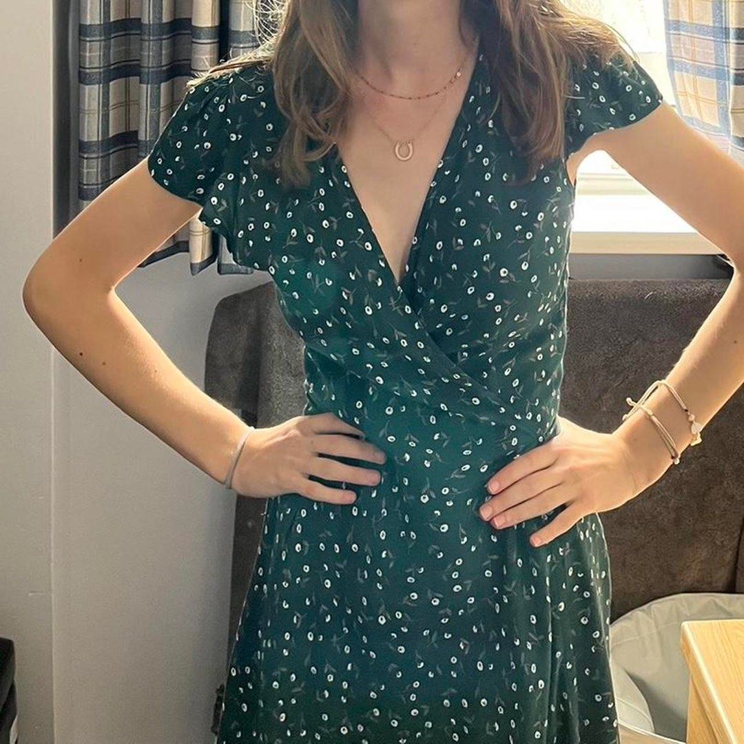 Brandy melville green floral dress outlet