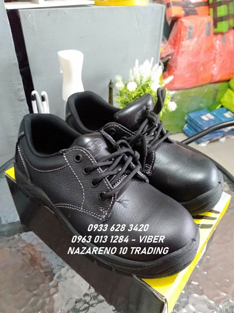Camel 7010 low cut safety shoes Steel toe Commercial Industrial Industrial Equipment on Carousell
