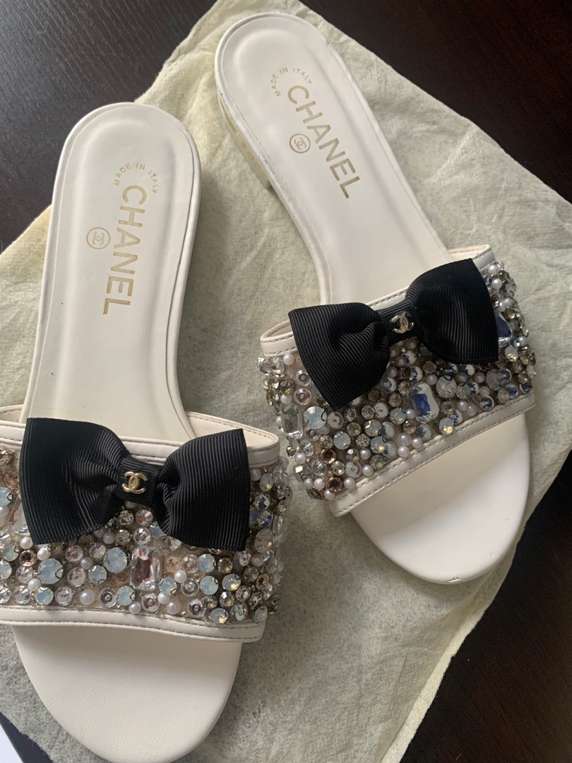 Chanel beaded sandals discount