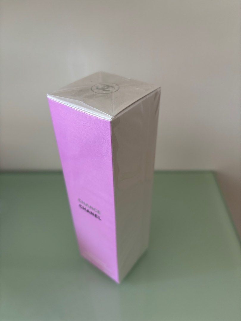 Chanel Deoderant （分類：健康及美容 - 香水＆香體噴霧）位於 Hong Kong。 由 ecappuccino 提交（商品編號 1330727612，圖片 2）。簡介： 。