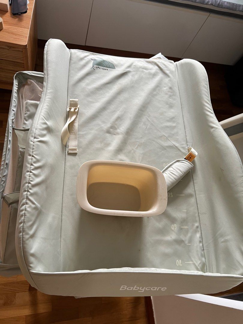 Changing table (Category: Changing Tables & Stations) located in Singapore. Submitted by jepsenwan (Listing ID 1330775064, Image 3). Description: With big storage below and at the side..