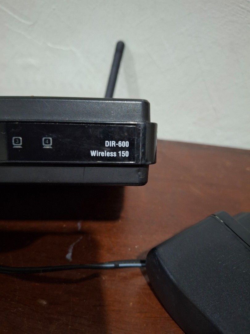 D Link Router DIR-600 (Category: Networking) located in Quezon City. Submitted by olx.jodi (Listing ID 1330787227, Image 2). Description: .