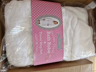 (Category: ) located in . Submitted by agbakes (Listing ID 1330880338, Image 1). Description: .
