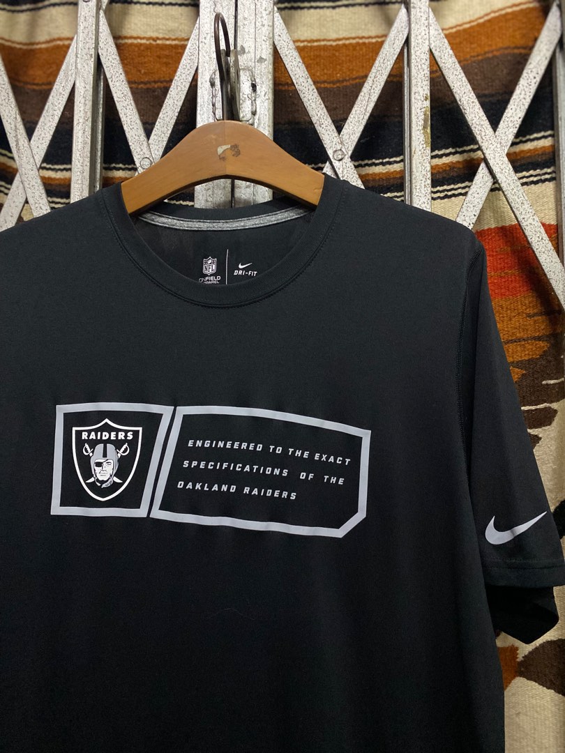 NFL on derisive field apparel