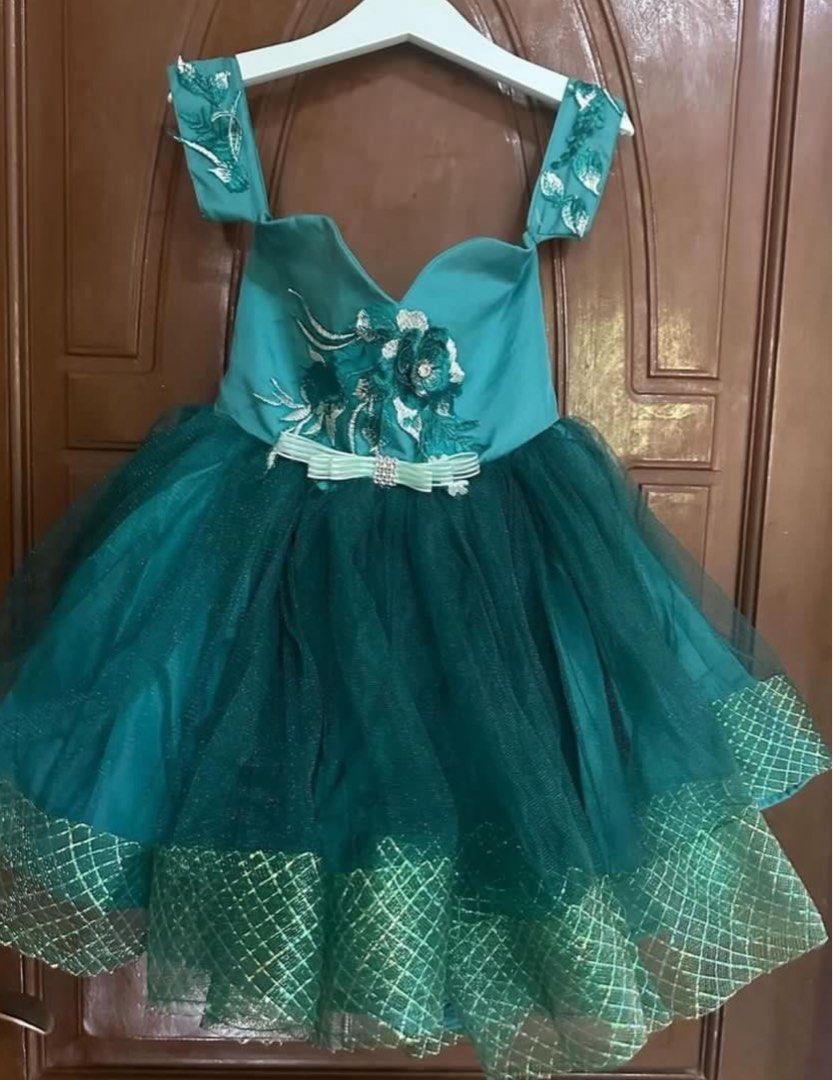 Emerald Green Tutu Dress not laila and lyra, Babies & Kids, Babies & Kids  Fashion on Carousell