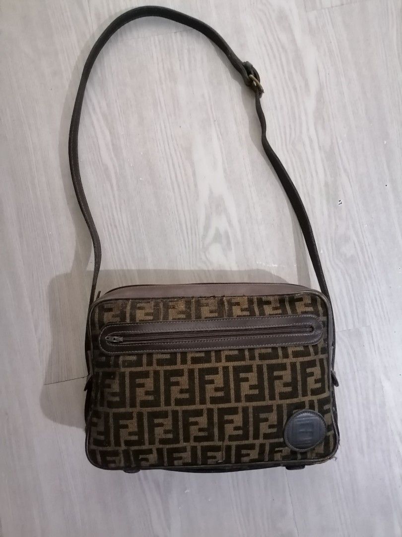 Fendi Project Bag (Category: Luxury Bags & Wallets) located in Naga. Submitted by mrwisethrifter (Listing ID 1330731453, Image 1). Description: Genuine Leather Material Loob.