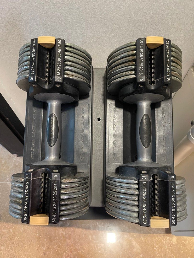 Gold's gym 50 lb adjustable dumbbell set top