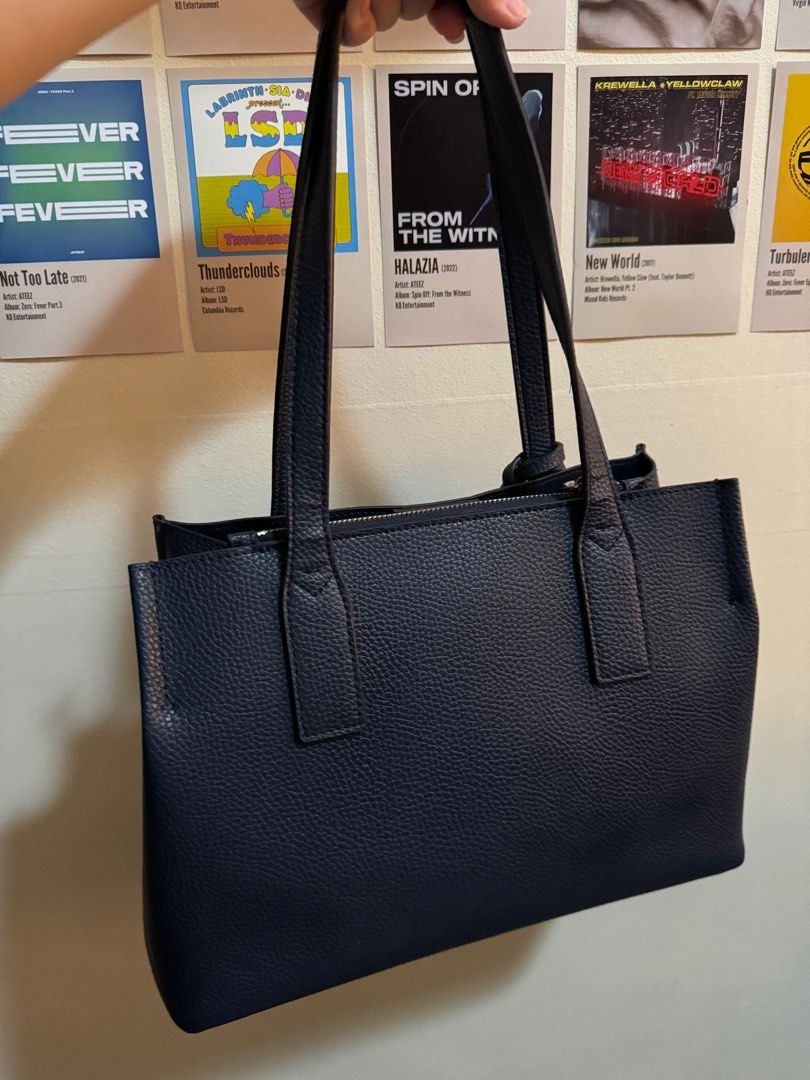 Original Guess Fortune Tote Shoulder Bag Fesyen Wanita Tas Dompet di Carousell