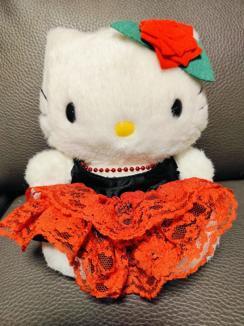 Hello Kitty 毛公仔 （分類：其他運動配件）位於 Hong Kong。 由 bb318 提交（商品編號 1330856487，圖片 1）。簡介： 。