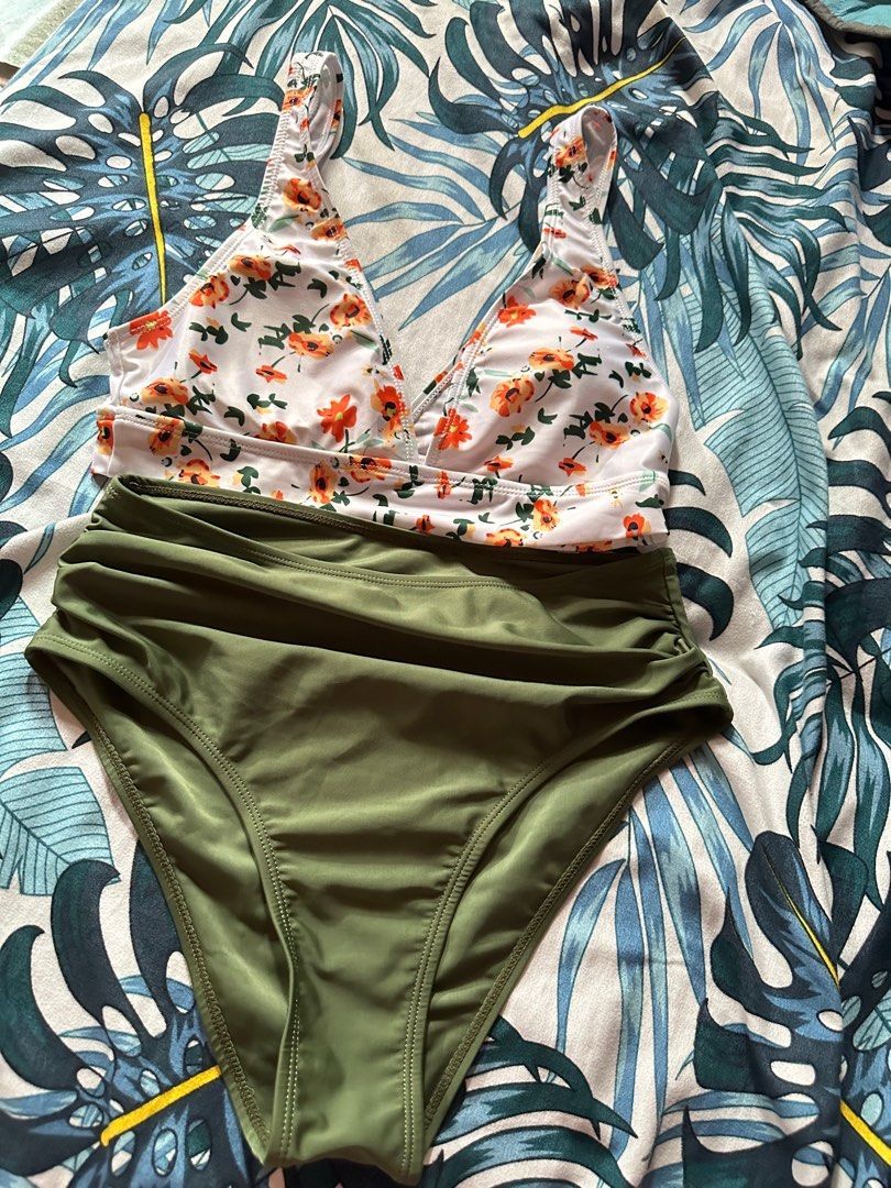 High waisted two-piece floral bikini, Women's Fashion, Swimwear