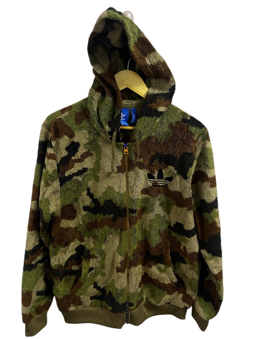 Camo trefoil hoodie store
