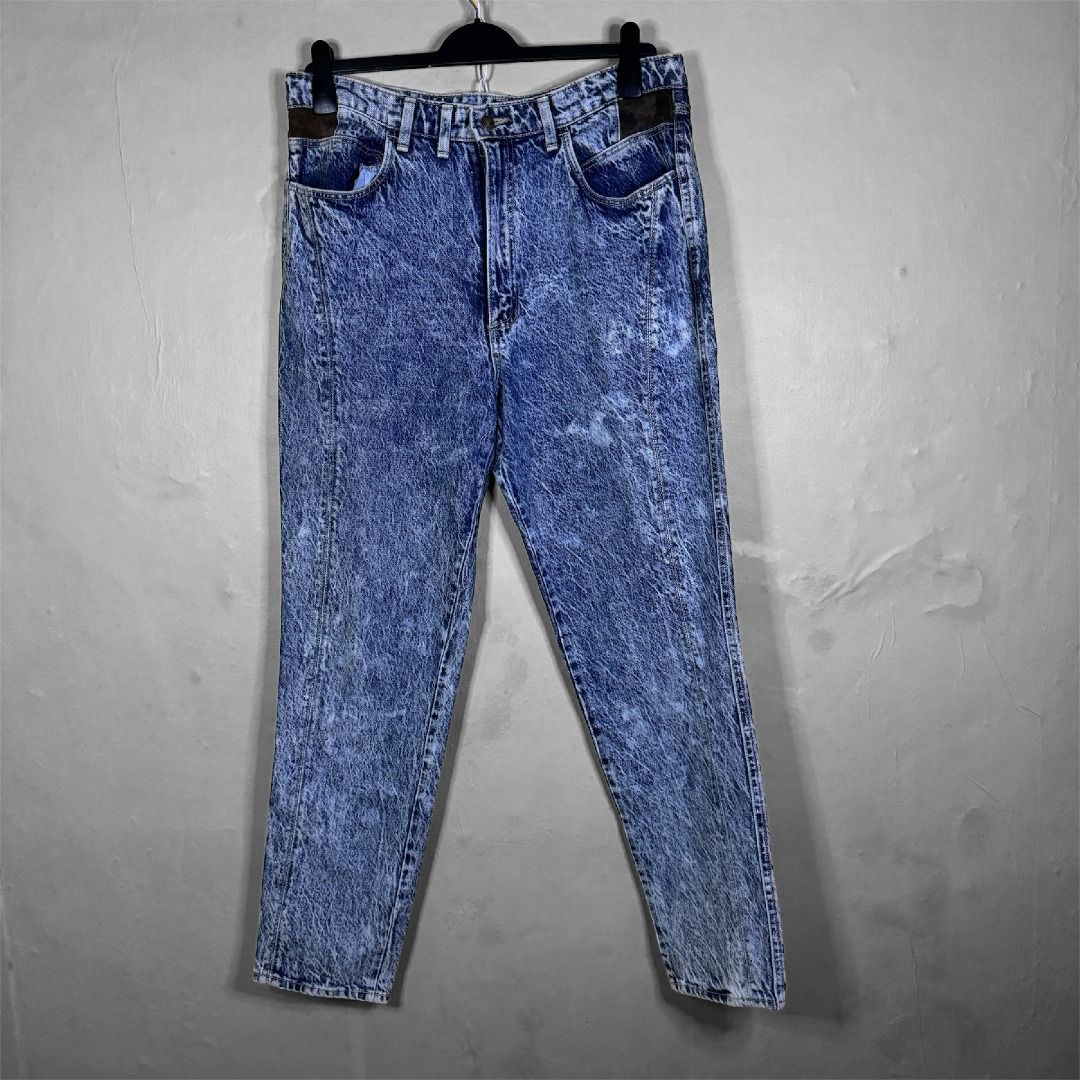 jeans WRANGLER celana levis europa Fesyen Pria Pakaian Bawahan di Carousell