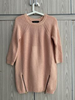 (Category: ) located in . Submitted by lepetitepreloved (Listing ID 1330718798, Image 1). Description: .