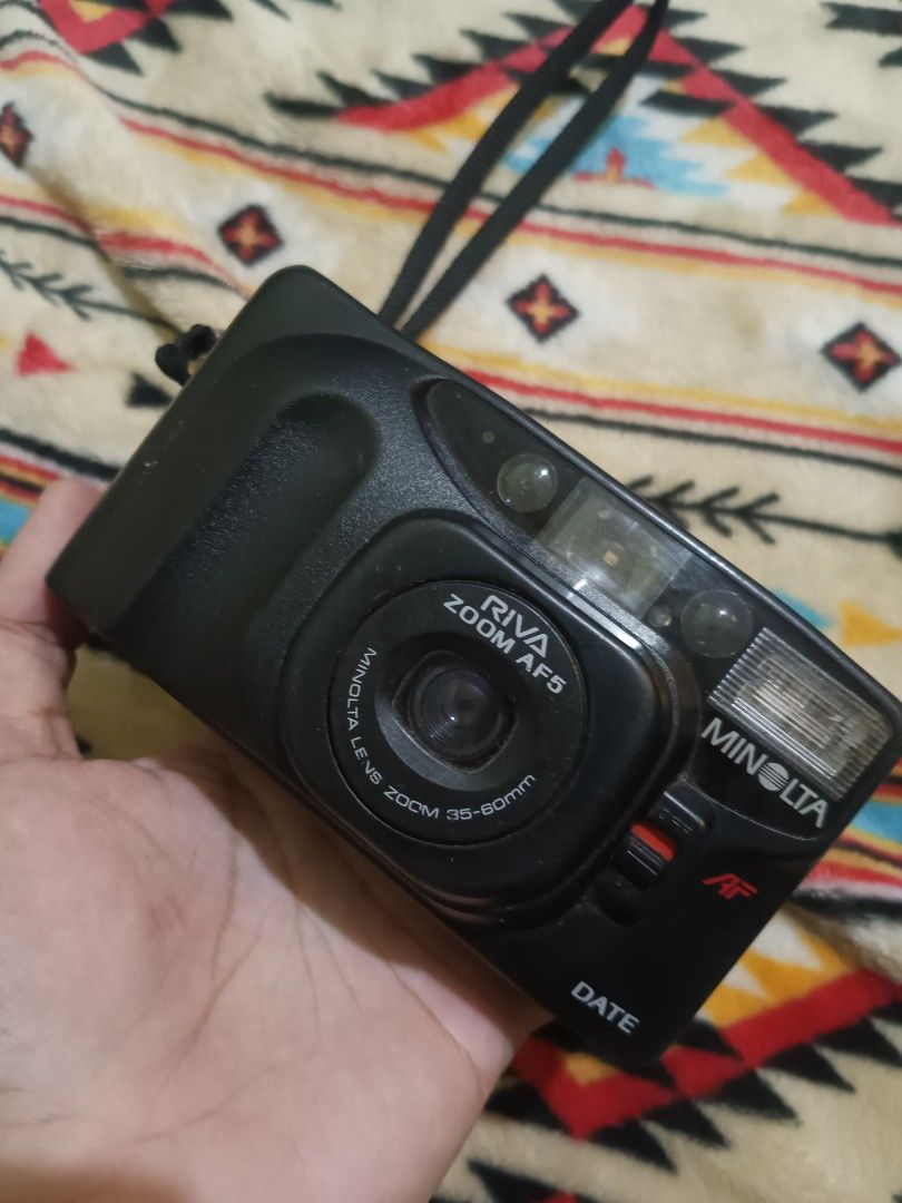 Minolta Riva zoom AF5 defective (Category: Cameras) located in Quezon City. Submitted by markgolveo (Listing ID 1330743227, Image 2). Description: Minolta Riva zoom AF5 defective for parts out repairs no power.