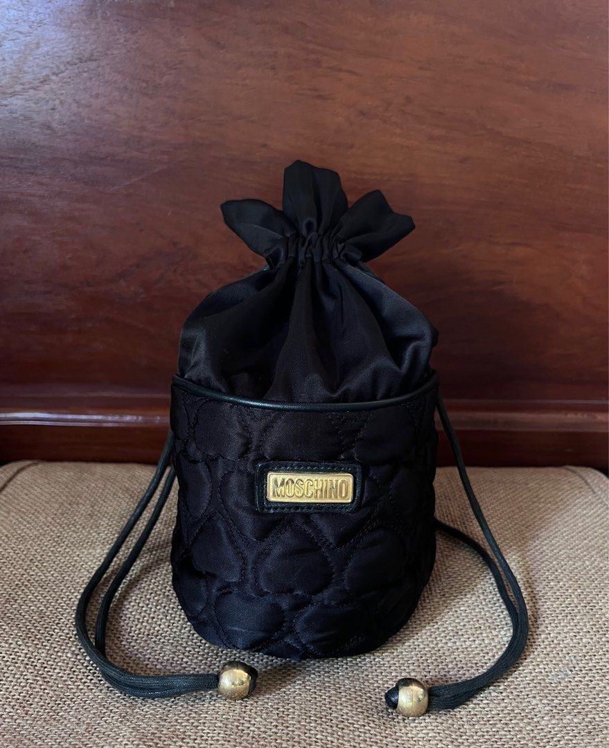 Moschino Drawstring Pouch (Category: Purses & Pouches) located in Manila. Submitted by wtrmelon (Listing ID 1330727254, Image 1). Description: .