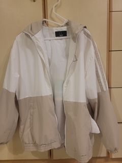 （分類：）位於 。 由 kelvinlo22 提交（商品編號 1330866979，圖片 1）。簡介： 。