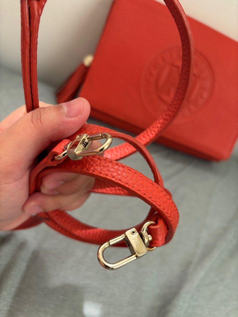 Orange Metro City Sling (Category: Luxury Bags & Wallets) located in Cabuyao City. Submitted by madress.ph (Listing ID 1330778999, Image 2). Description: Like New leather Material.