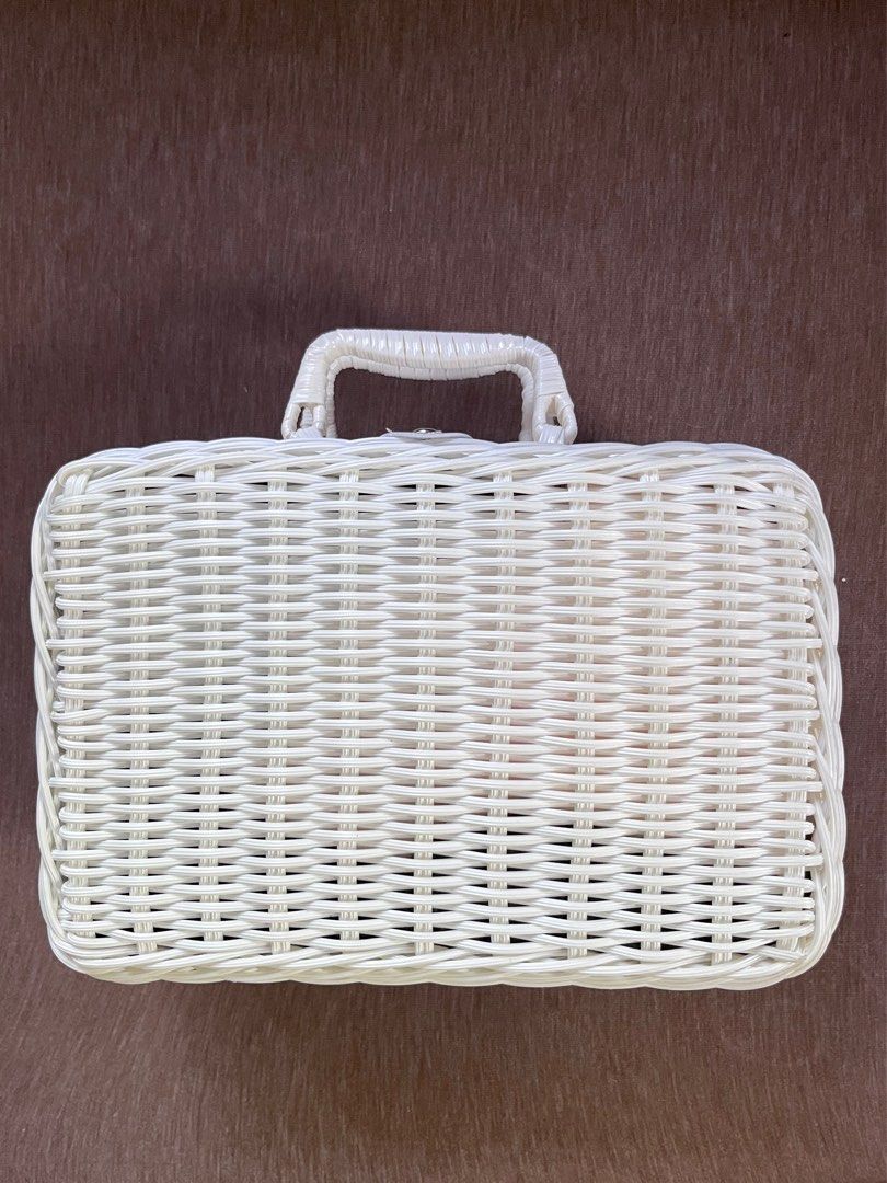 Rattan Bag (Category: Beach Bags) located in Manila. Submitted by wtrmelon (Listing ID 1330727556, Image 2). Description: .