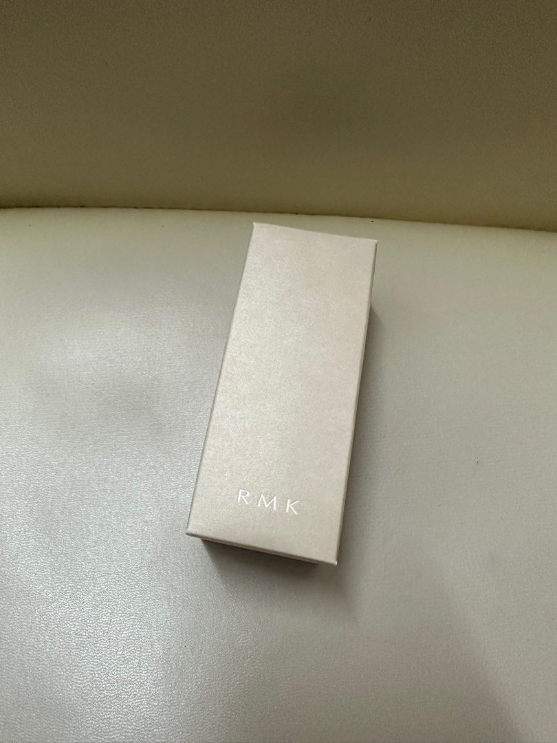 RMK Liquid Foundation Flawless Coverage (shade 100) 30mL, 美容＆個人護理, 健康及