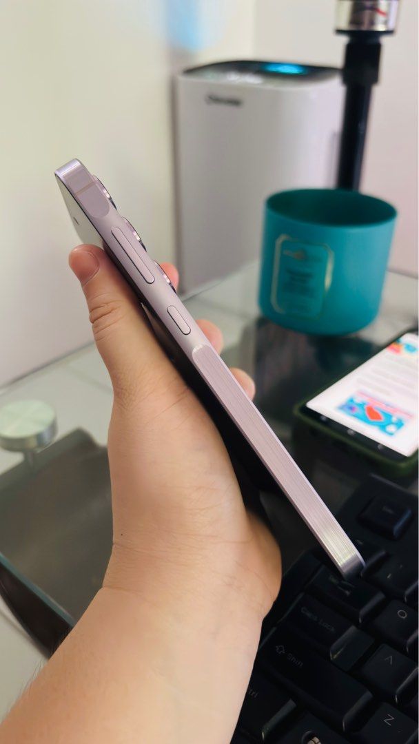 Samsung A55 (Category: Samsung) located in Meycauayan. Submitted by jihyooo_ (Listing ID 1330732092, Image 2). Description: Samsung A55 5G 8/256gb for sale Smooth, no dents at all. Hindi nagagamit. Unit, case and replacement cord only ₱15,000 or swap sa Ipad or Iphone Rfs: Di android user. Location: Meycauayan, Bulacan.